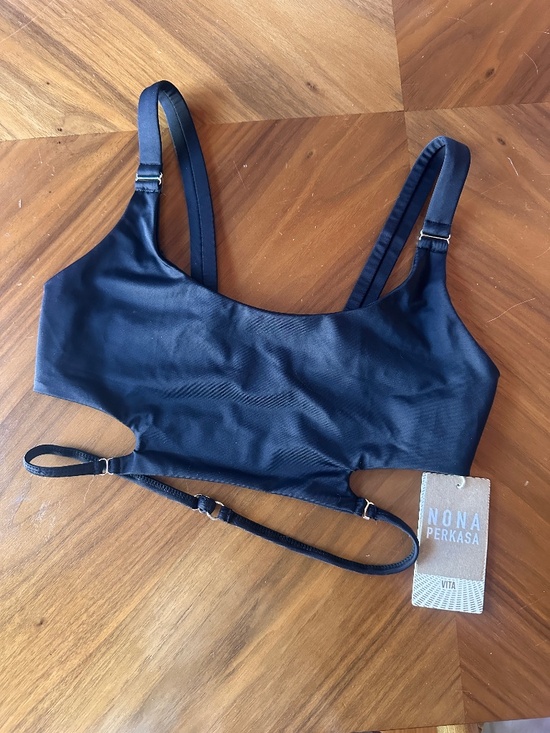 Nona Perkasa Other - NONA PERKASA strappy athletic top